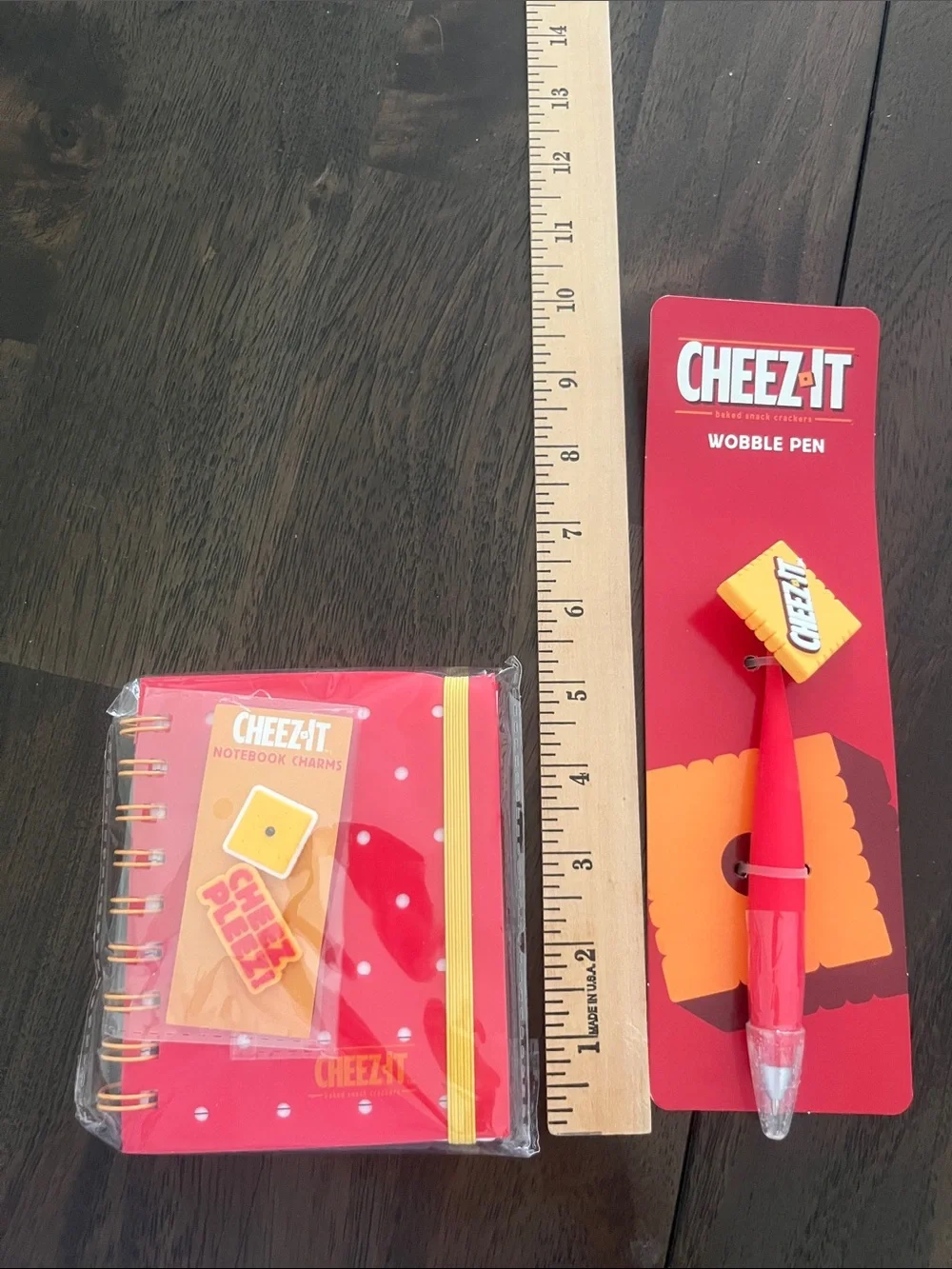 Cheez It Stationary Set Cheez It Wobble Pen & Cheez It Notebook w/ 2 Charms NWT